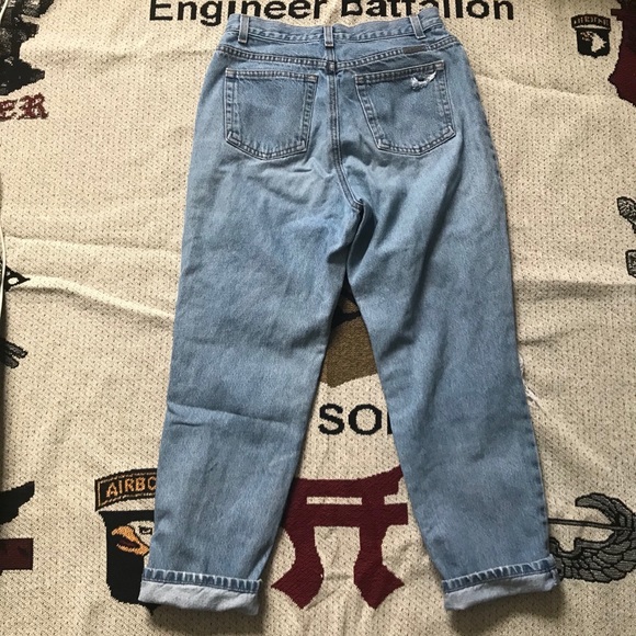 High-waisted Mom Jeans - Picture 2 of 2